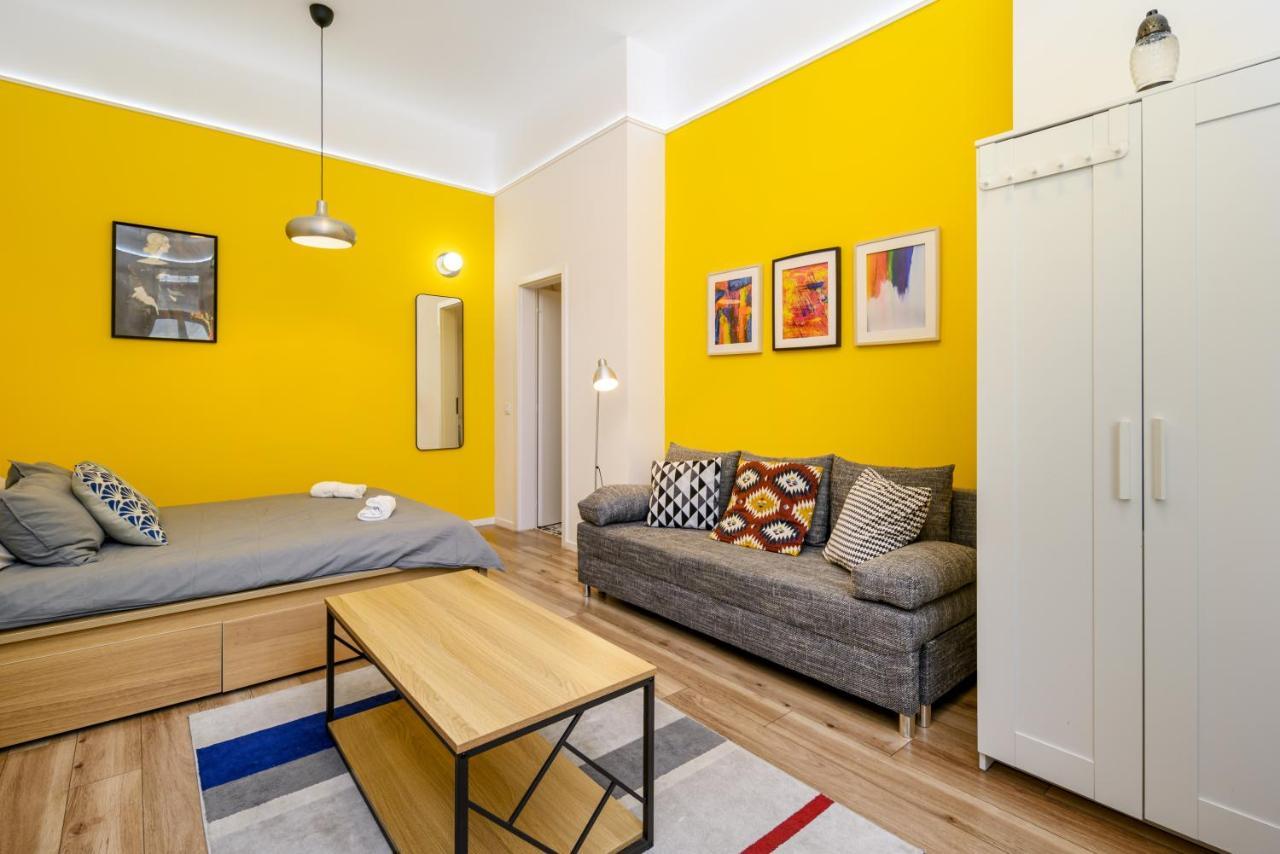 Stylish Yellow Suite In The Heart Of Budapešť Exteriér fotografie